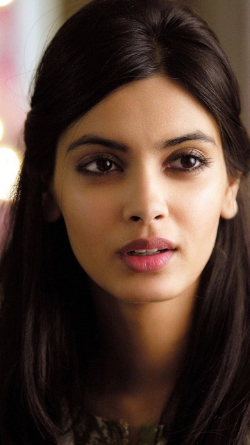 Diana penty in cocktail movie 