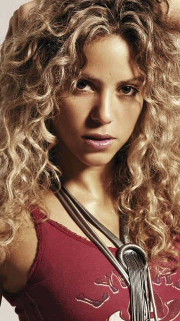 Shakira cool