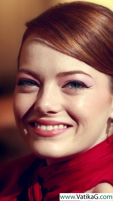 Emma stone smiling
