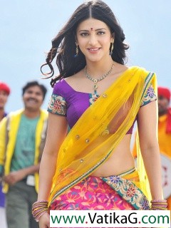 Shruti hassan in gabbar singh 1