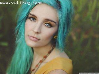 Girl with blue hair wallpaper