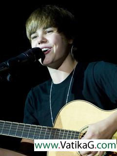 Justin bieber with guitar