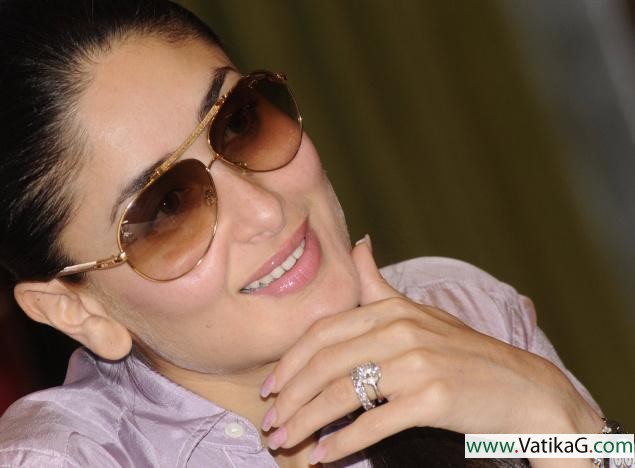Kareena with black specs