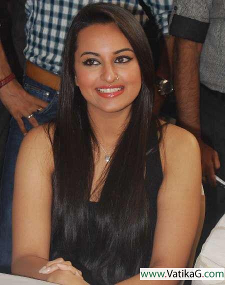 Sonakshi sinha 00