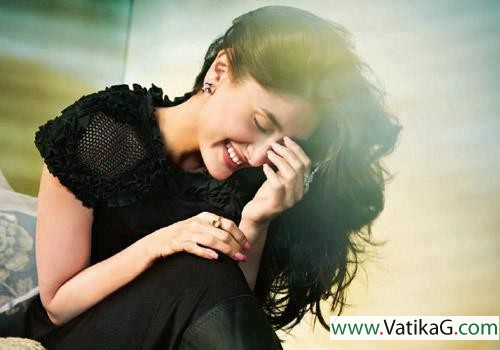 Blushing kareen kapoor