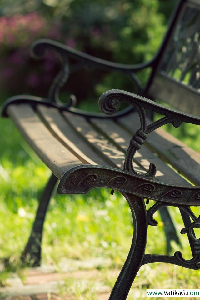 Park bench 